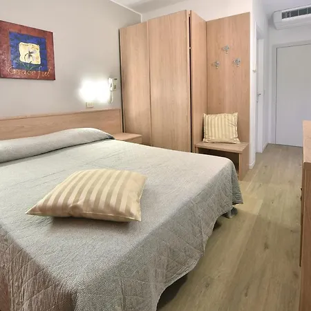 Meuble Nazionale Hotel 4*